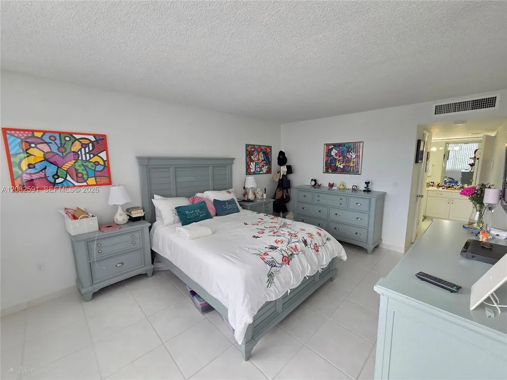 2841 NE 163rd St #402 North Miami Beach, FL 33160