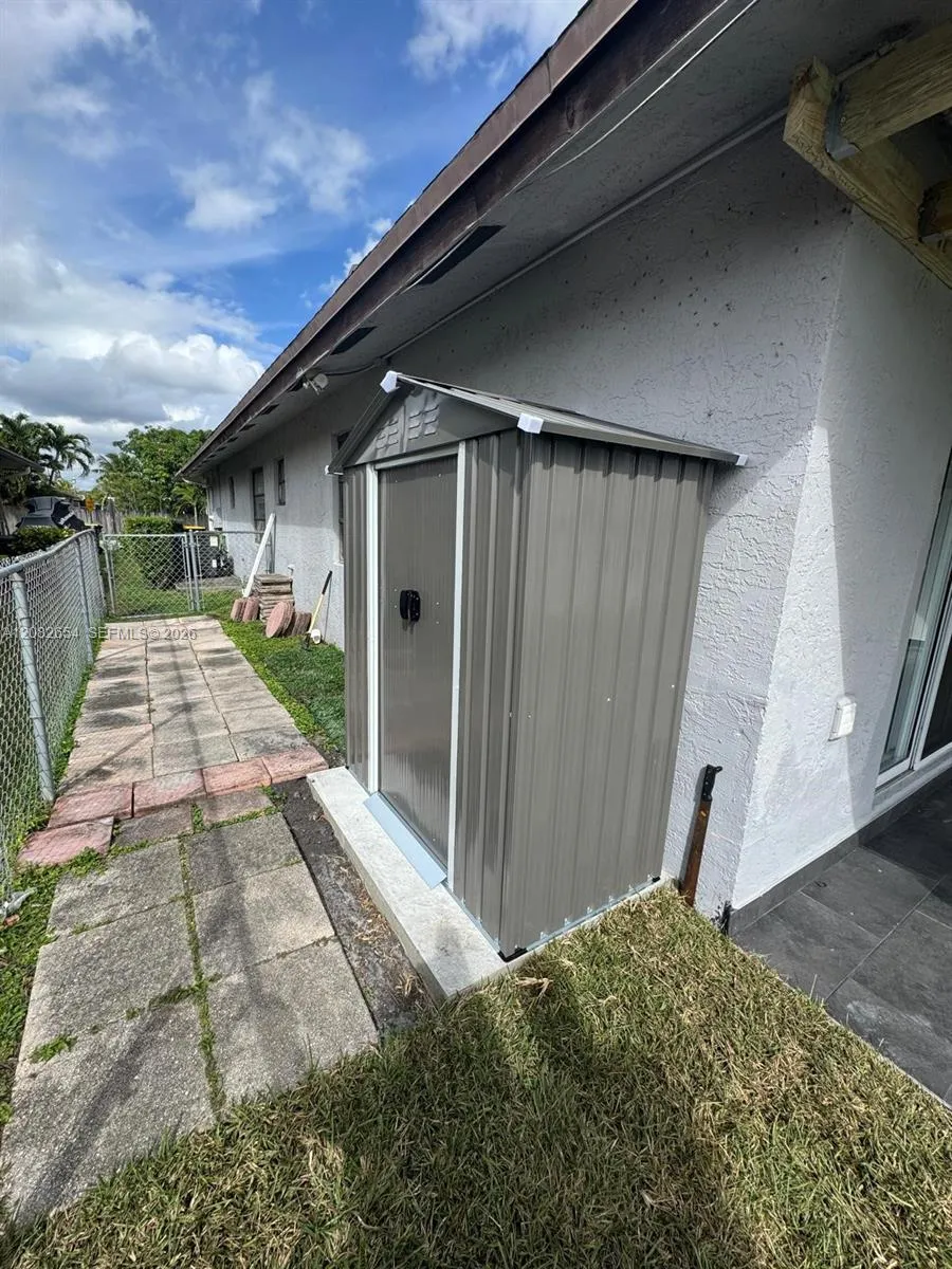 2520 SW 55th St #2520 Dania Beach, FL 33312