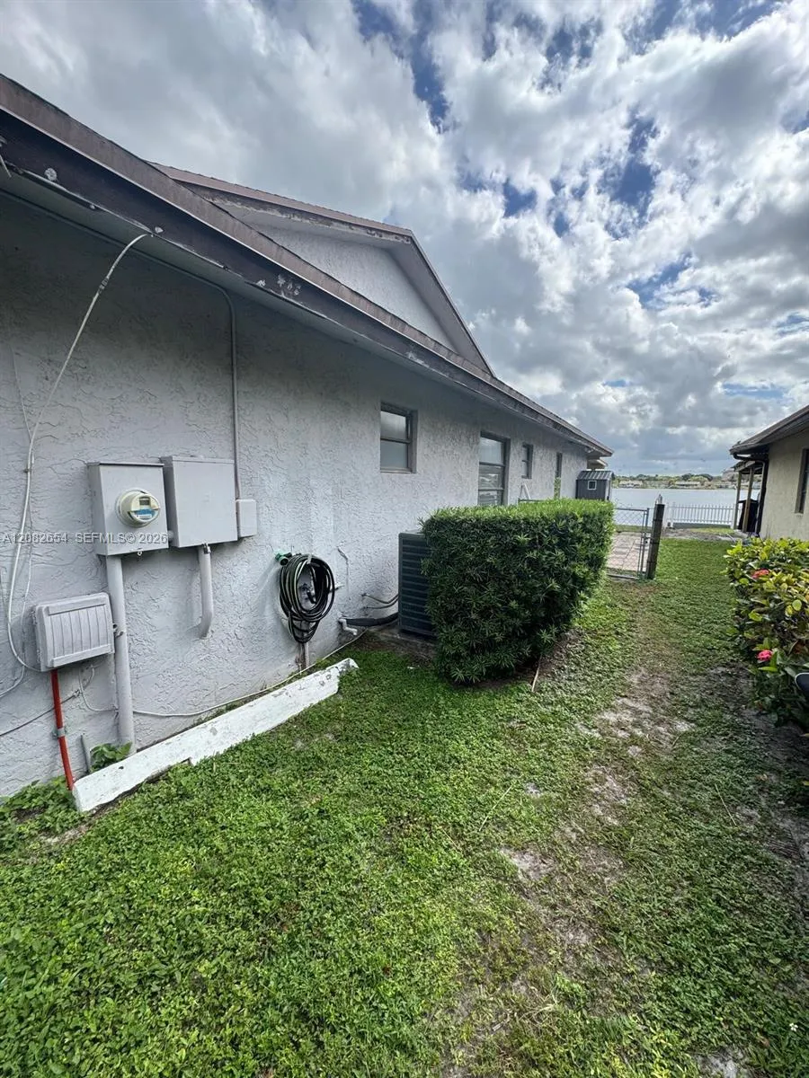 2520 SW 55th St #2520 Dania Beach, FL 33312