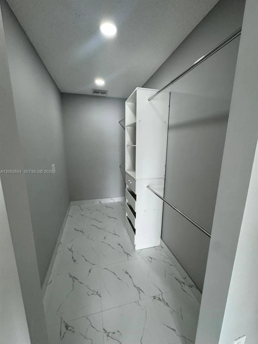 2520 SW 55th St #2520 Dania Beach, FL 33312