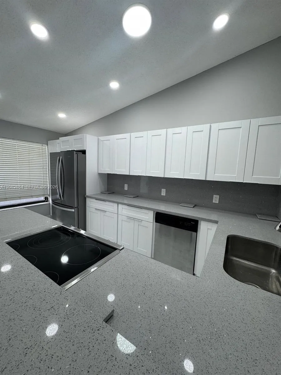2520 SW 55th St #2520 Dania Beach, FL 33312
