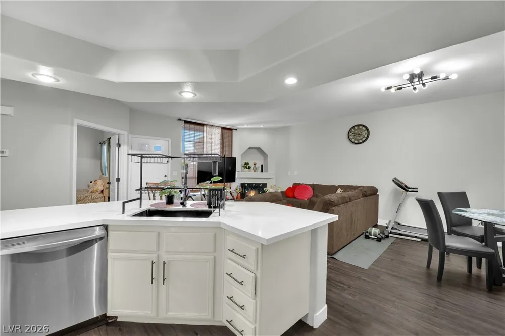 6908 Dorita Avenue #102 Las Vegas, NV 89108