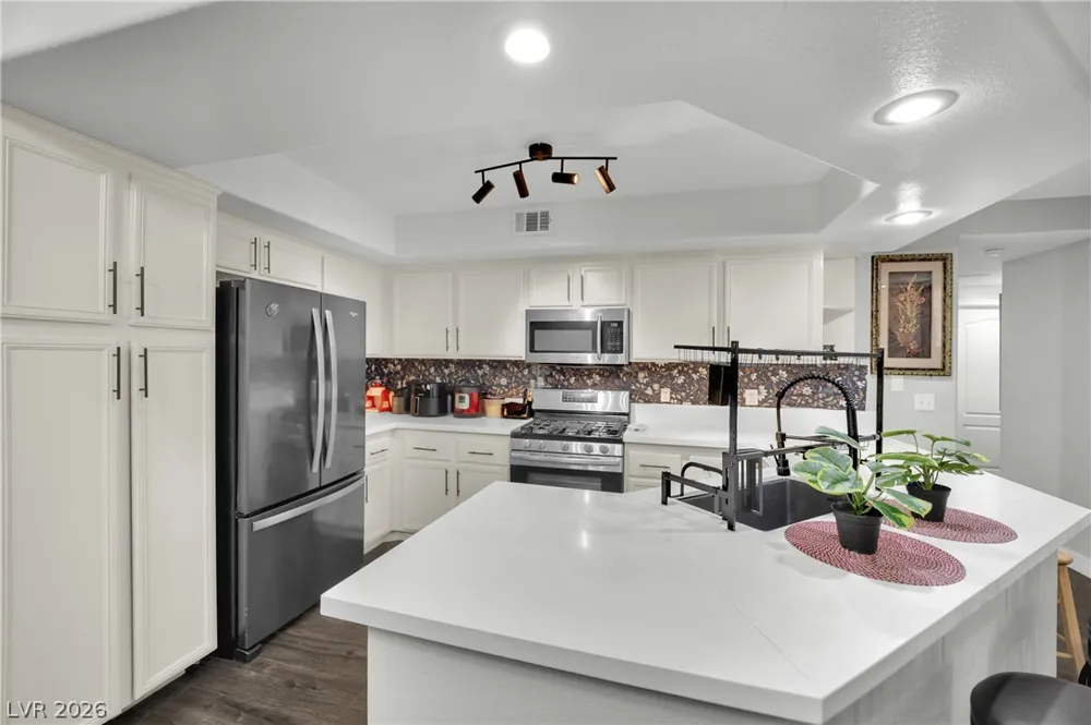 6908 Dorita Avenue #102 Las Vegas, NV 89108