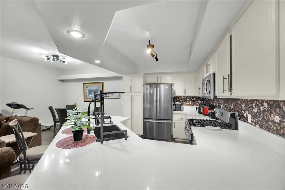 6908 Dorita Avenue #102 Las Vegas, NV 89108