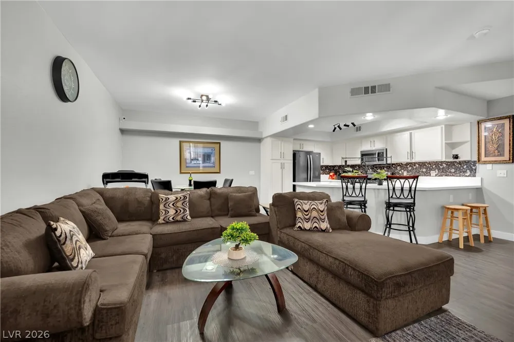 6908 Dorita Avenue #102 Las Vegas, NV 89108