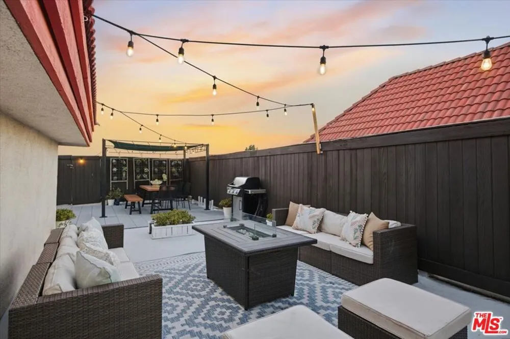 1271 Granville Avenue #402 Los Angeles, CA 90025