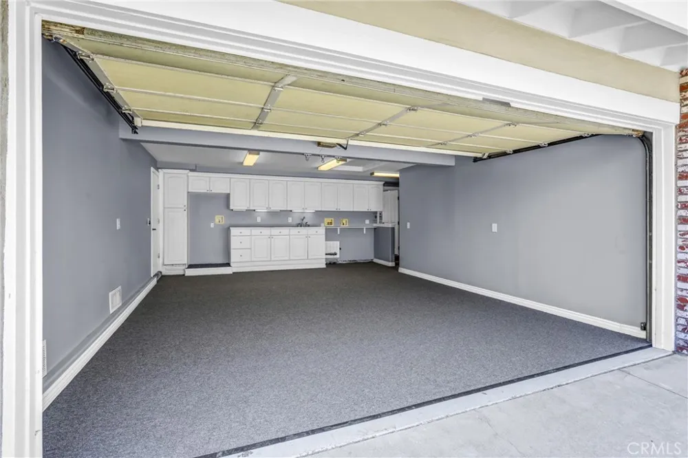 1027 Country Club Corona, CA 92878