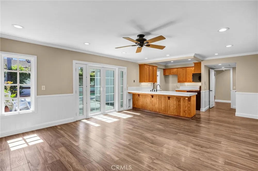 1027 Country Club Corona, CA 92878