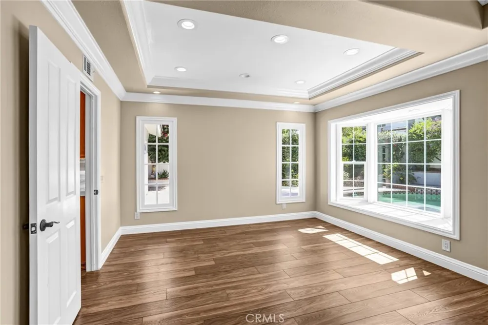 1027 Country Club Corona, CA 92878
