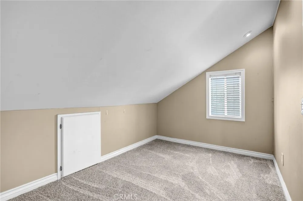 1027 Country Club Corona, CA 92878