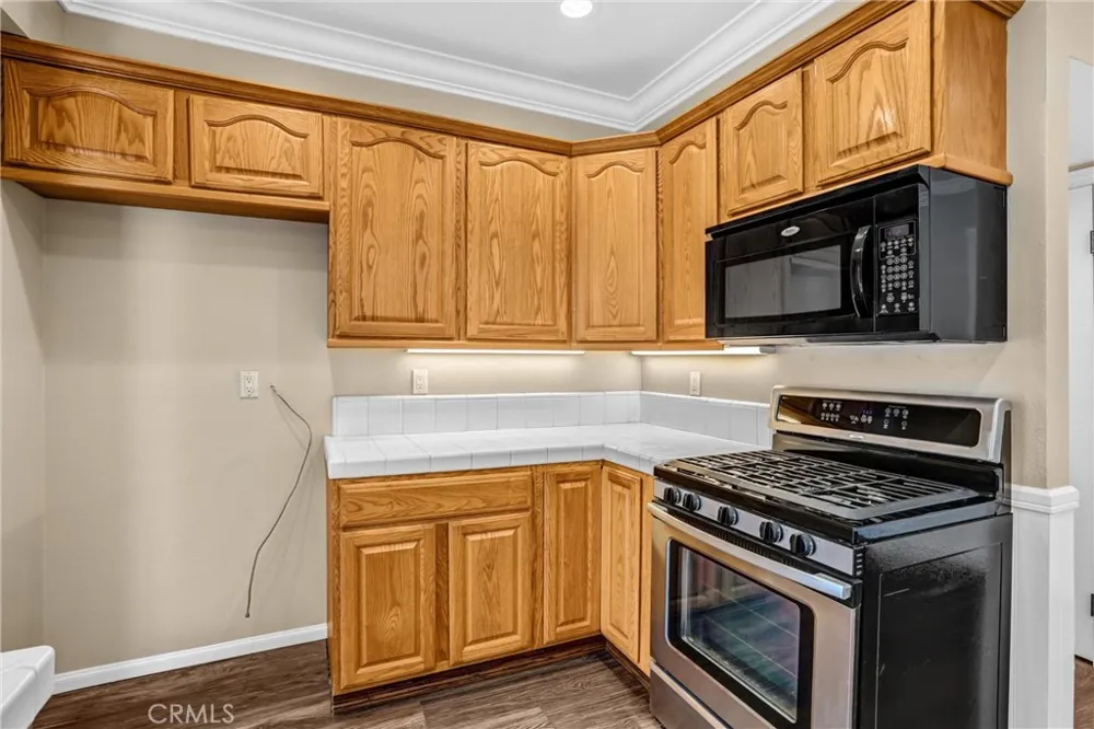 1027 Country Club Corona, CA 92878