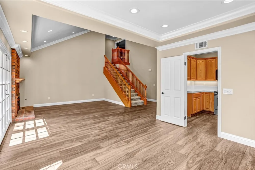 1027 Country Club Corona, CA 92878
