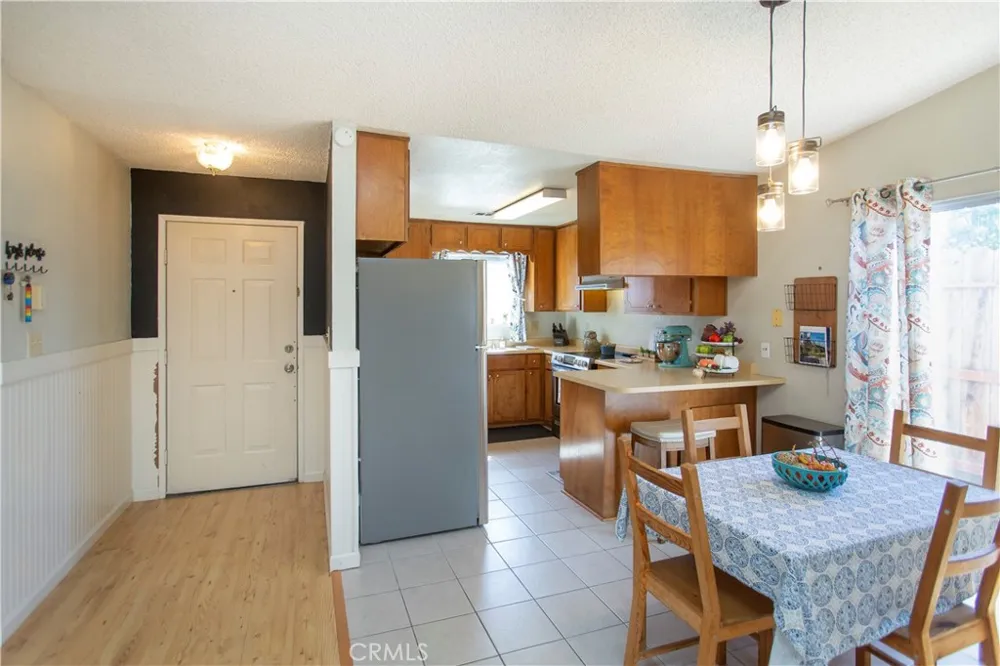 805 Perlette Modesto, CA 95356