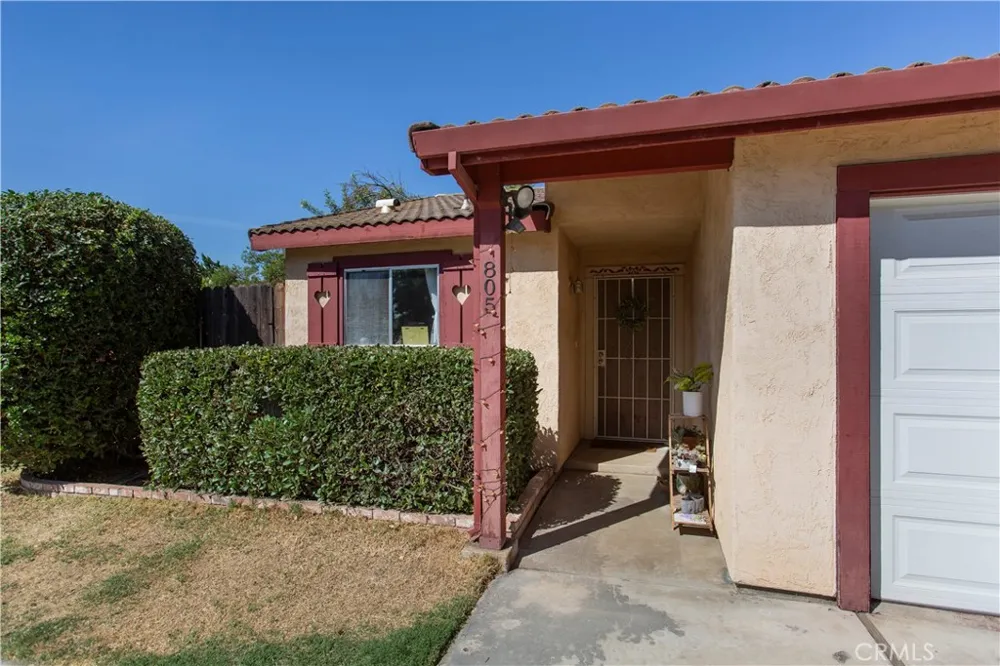 805 Perlette Modesto, CA 95356