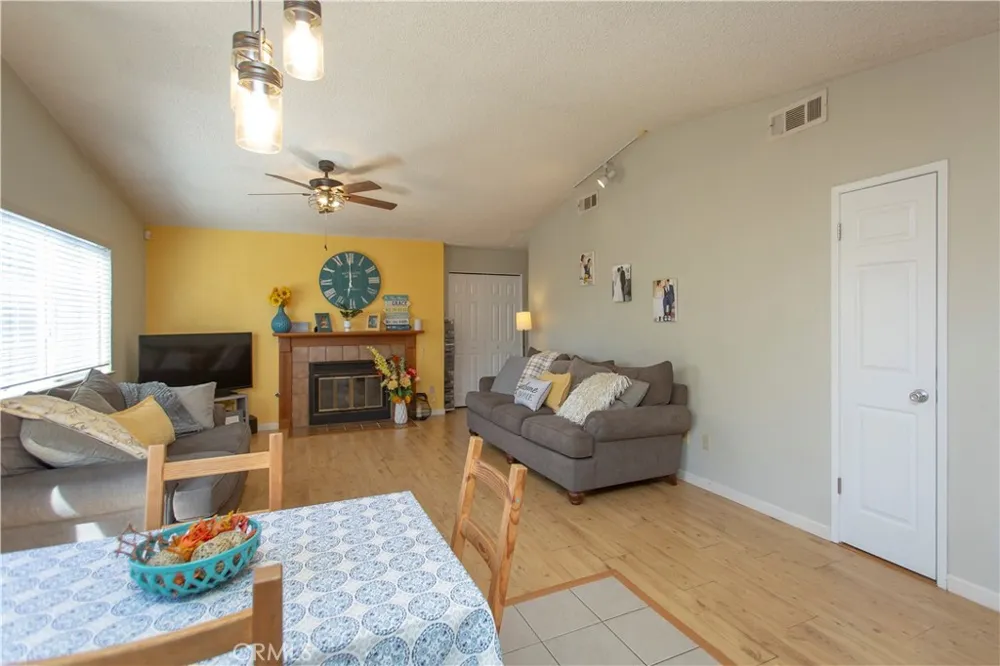 805 Perlette Modesto, CA 95356