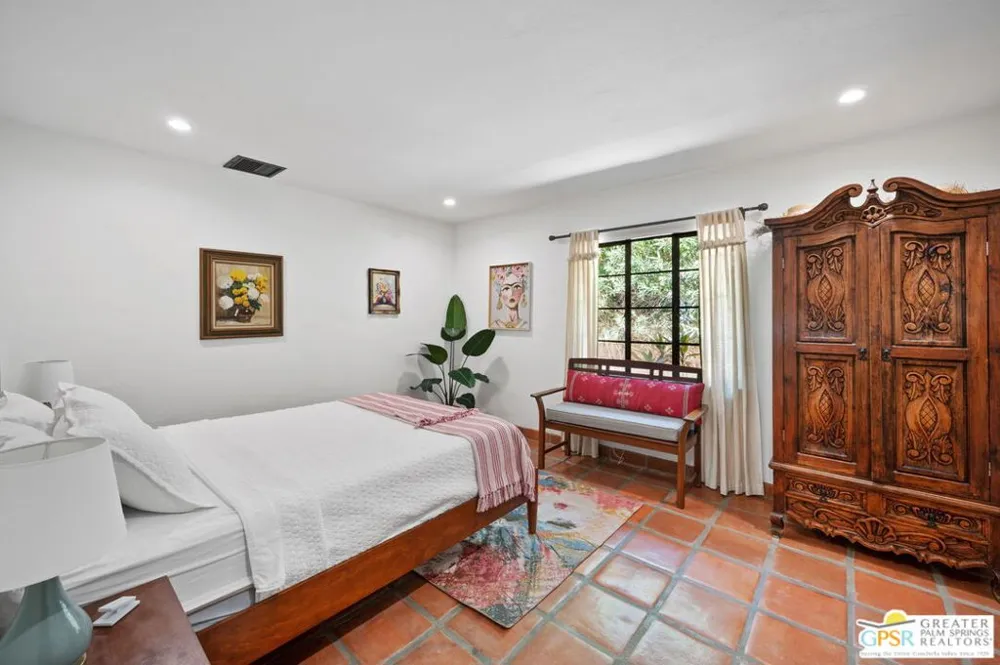 1471 E El Alameda Palm Springs, CA 92262