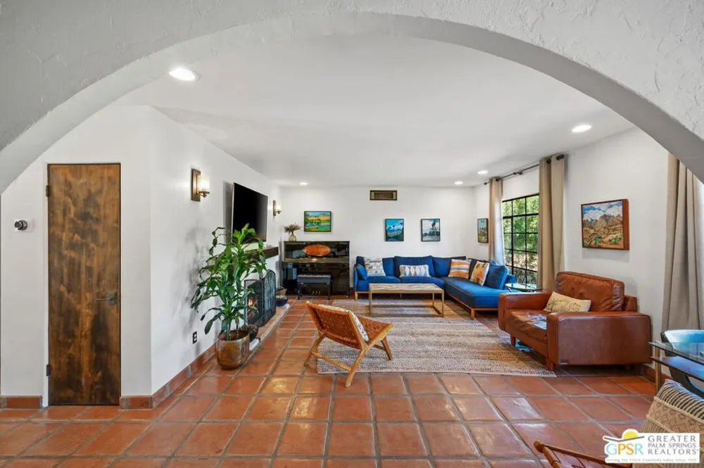 1471 E El Alameda Palm Springs, CA 92262