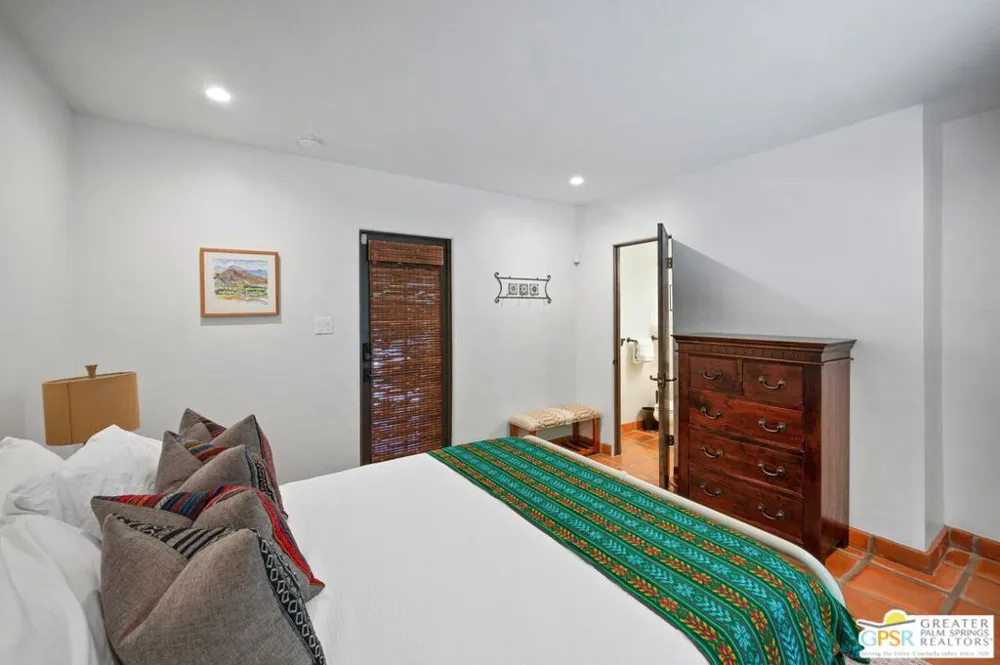 1471 E El Alameda Palm Springs, CA 92262