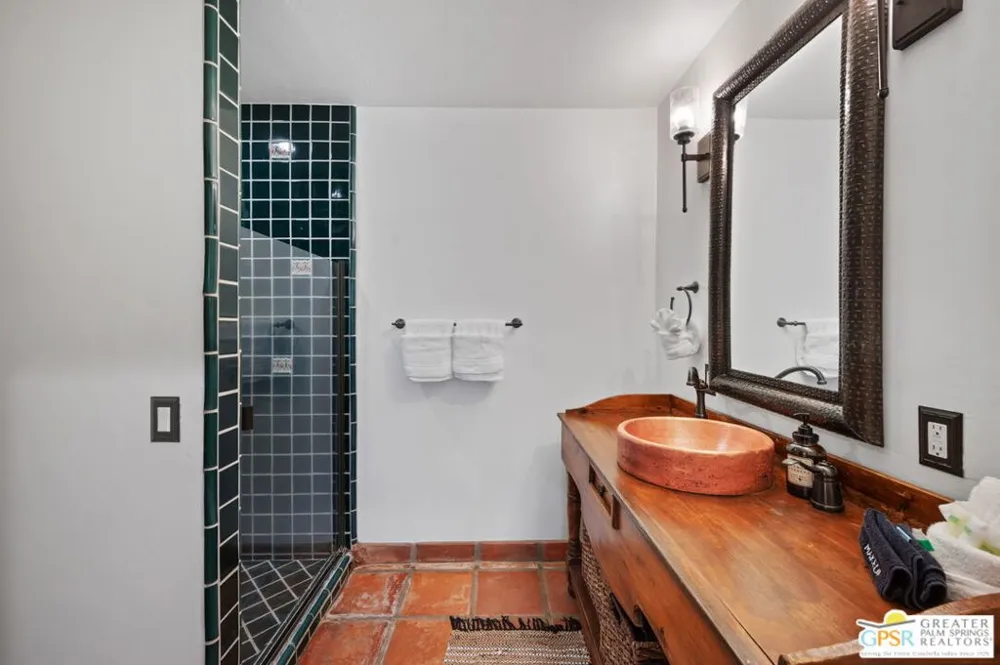 1471 E El Alameda Palm Springs, CA 92262