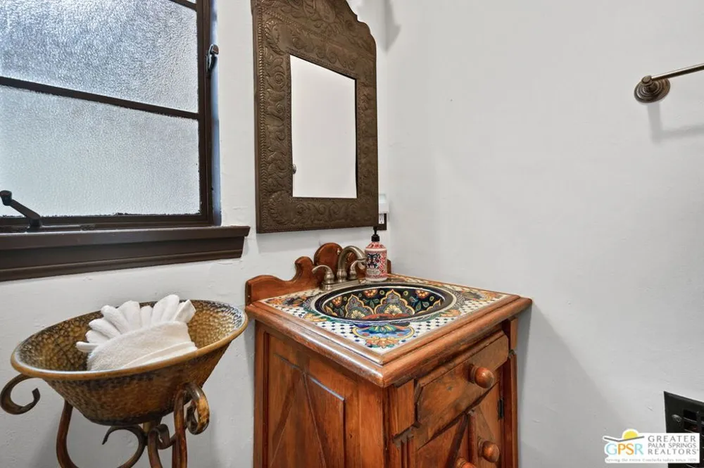 1471 E El Alameda Palm Springs, CA 92262