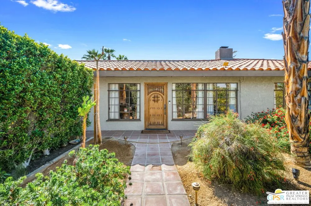 1471 E El Alameda Palm Springs, CA 92262