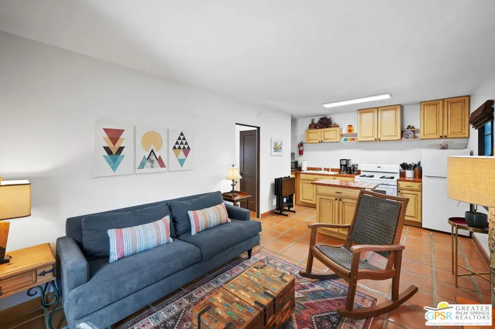 1471 E El Alameda Palm Springs, CA 92262