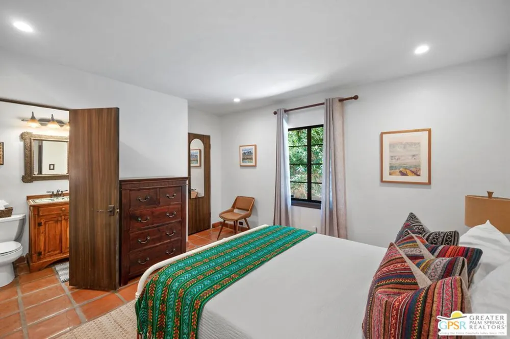 1471 E El Alameda Palm Springs, CA 92262