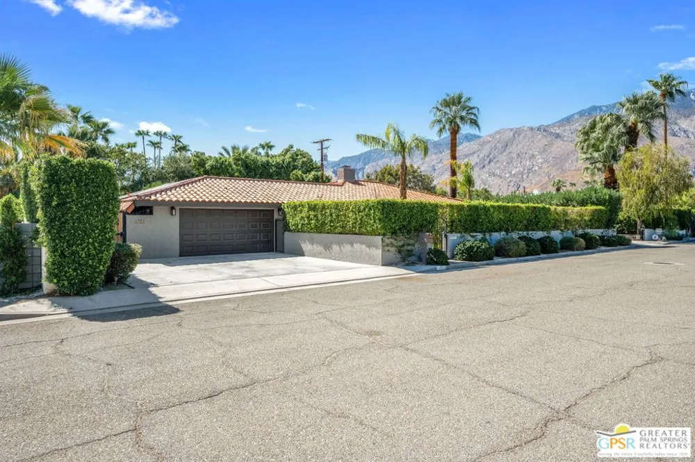 1471 E El Alameda Palm Springs, CA 92262