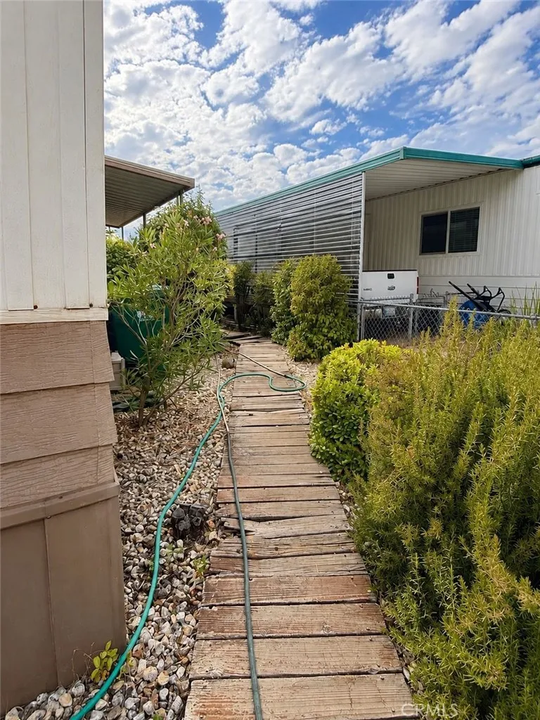 1595 Manzanita #66 Chico, CA 95926