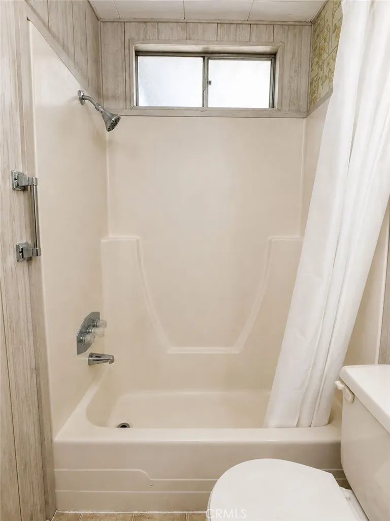 1595 Manzanita #66 Chico, CA 95926