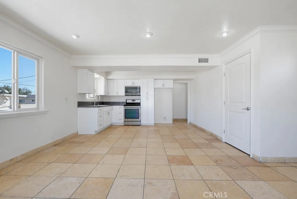1010 Valencia Street #D Costa Mesa, CA 92626