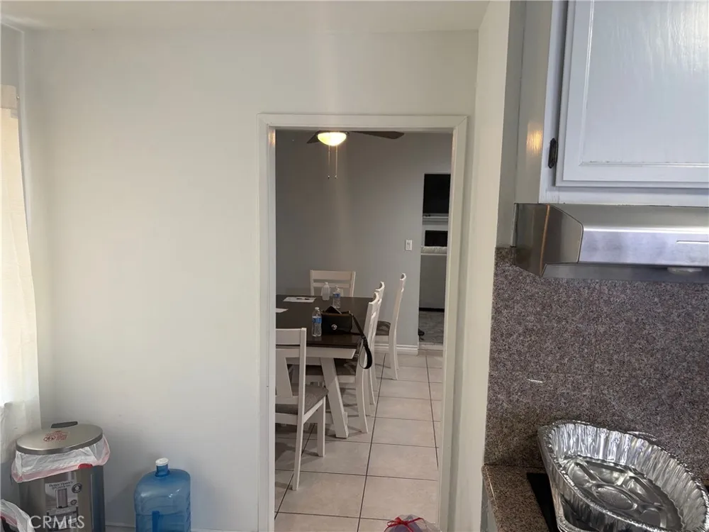 7936 Dumond Fontana, CA 92336