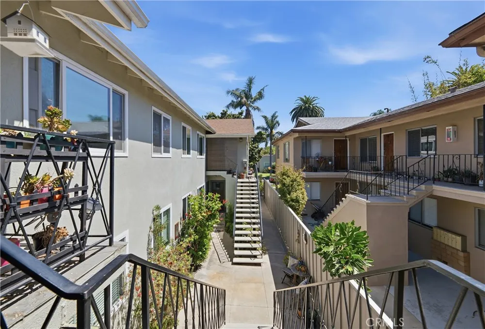 235 Mira Mar #7 Long Beach, CA 90803