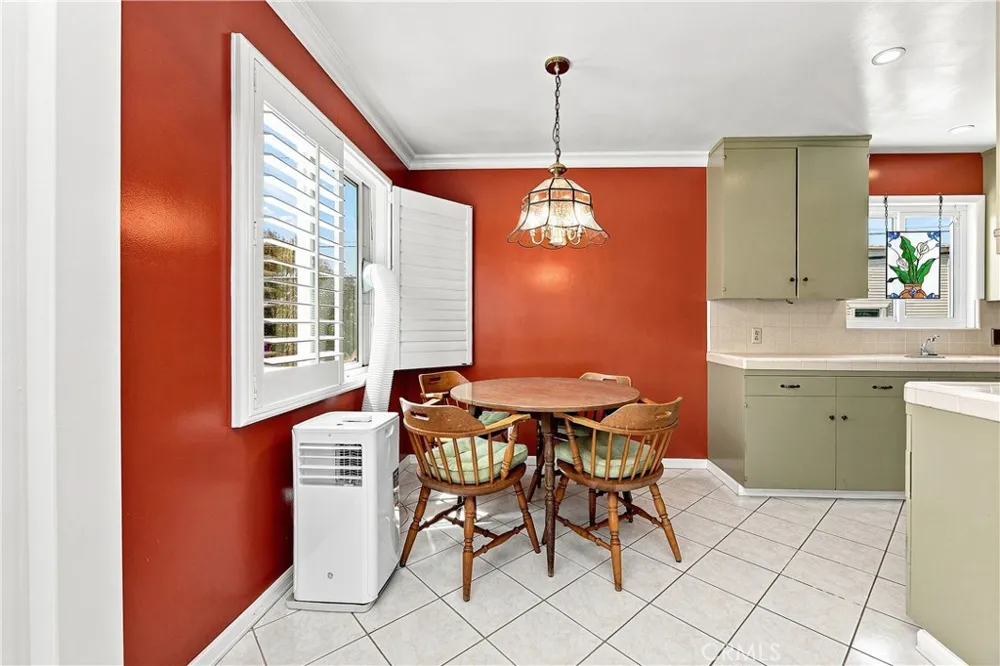 235 Mira Mar #7 Long Beach, CA 90803