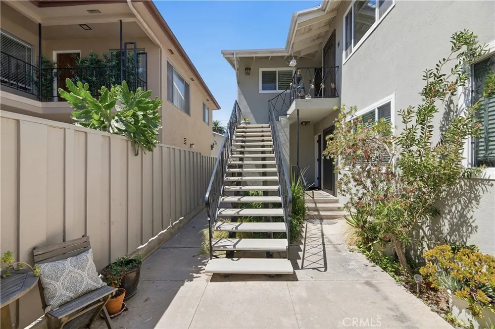 235 Mira Mar #7 Long Beach, CA 90803