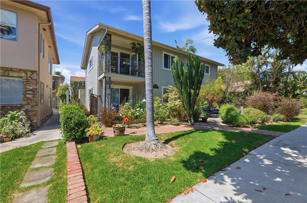 235 Mira Mar #7 Long Beach, CA 90803