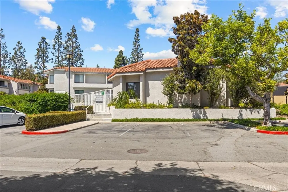 24292 El Pilar ##98 Laguna Niguel, CA 92677