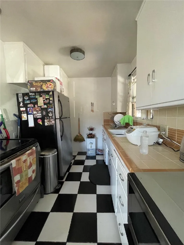 1035 E Appleton Street #2 Long Beach, CA 90802