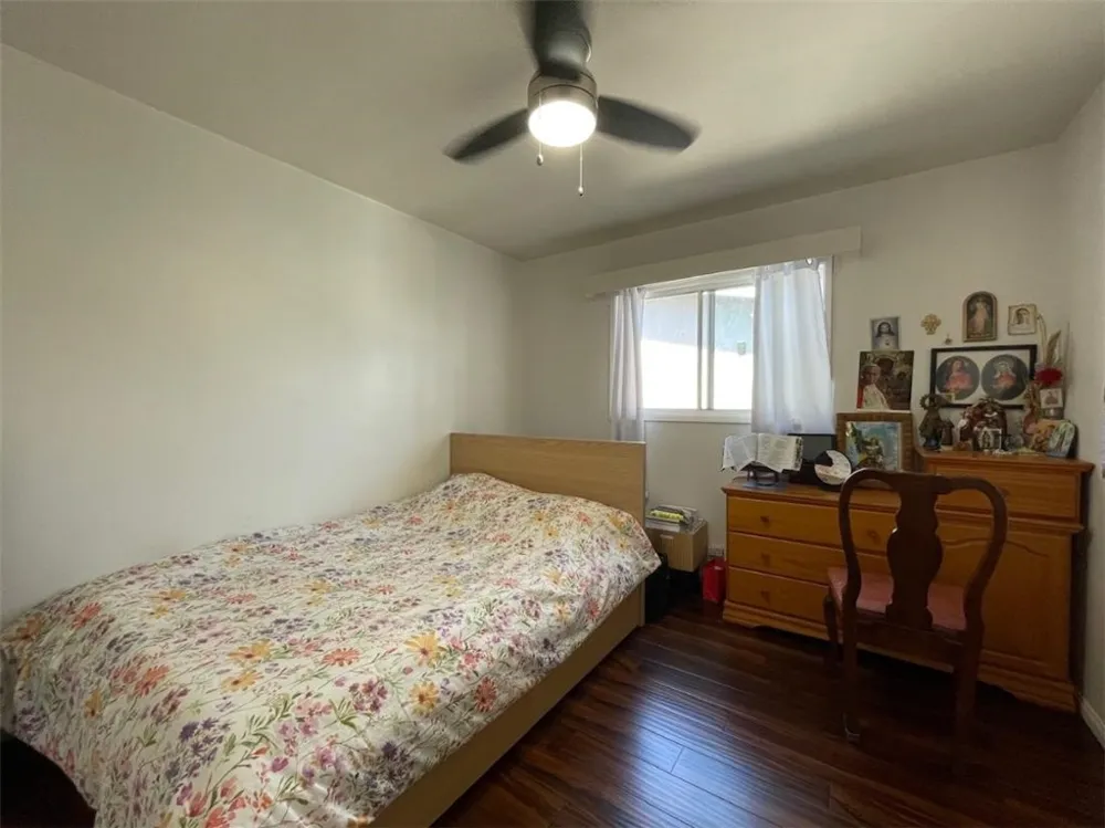 1035 E Appleton Street #2 Long Beach, CA 90802