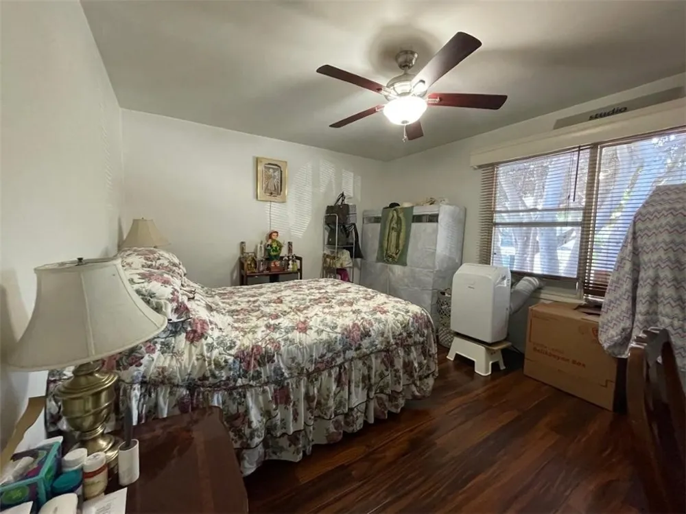 1035 E Appleton Street #2 Long Beach, CA 90802