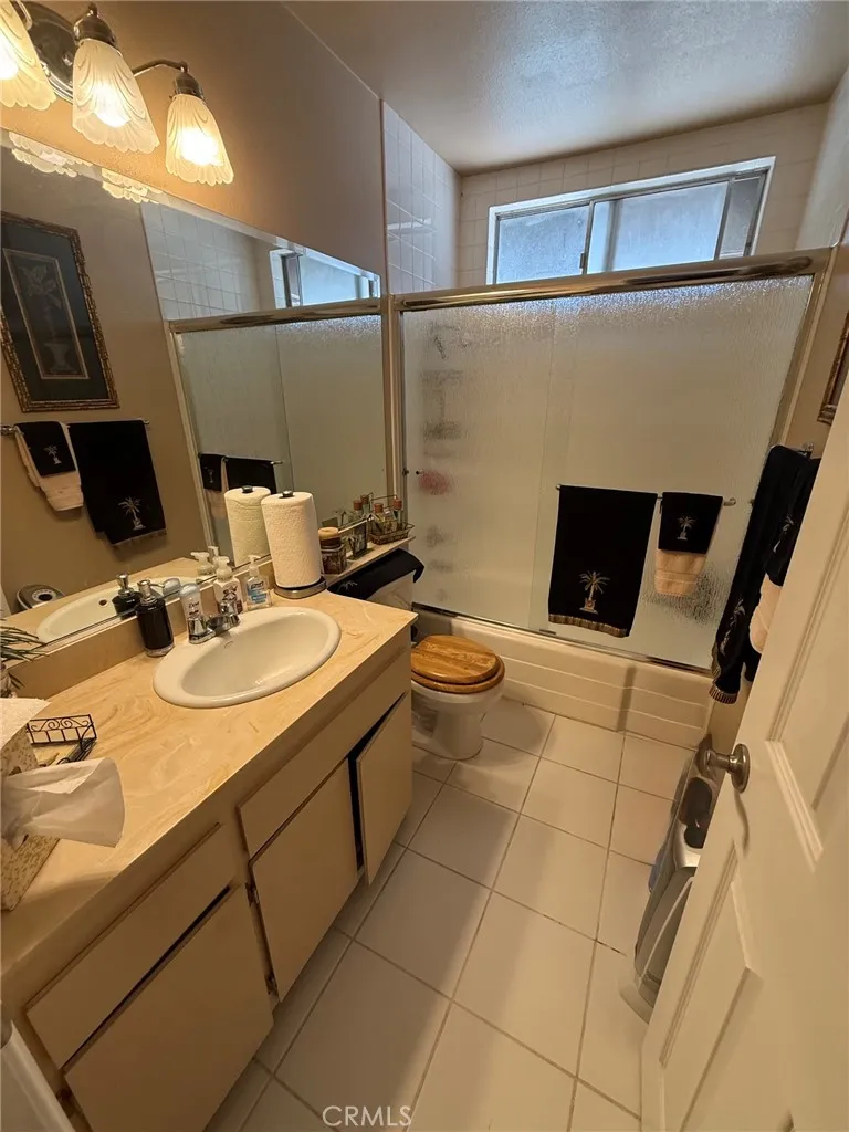 10404 Artesia Boulevard Bellflower, CA 90706