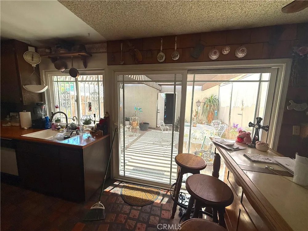 10404 Artesia Boulevard Bellflower, CA 90706