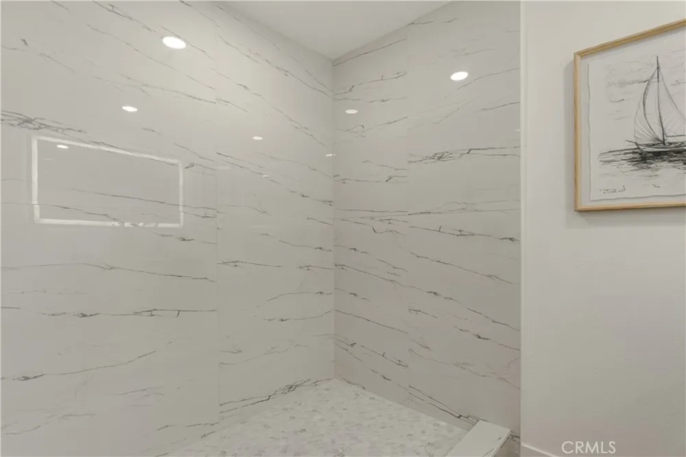 221 Sunkist West Covina, CA 91790