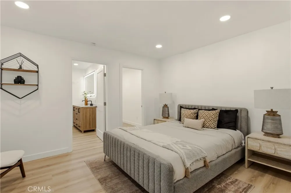 221 Sunkist West Covina, CA 91790