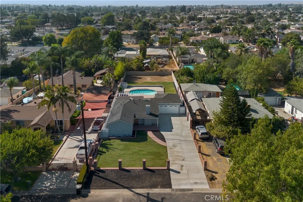 221 Sunkist West Covina, CA 91790