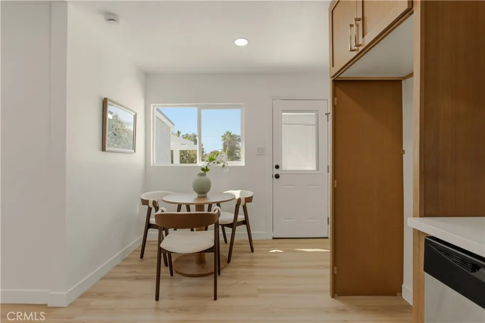 221 Sunkist West Covina, CA 91790