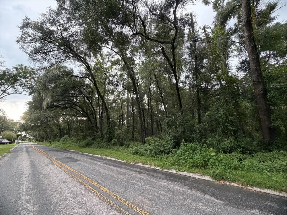 6033 E DELL LANE Inverness, FL 34452