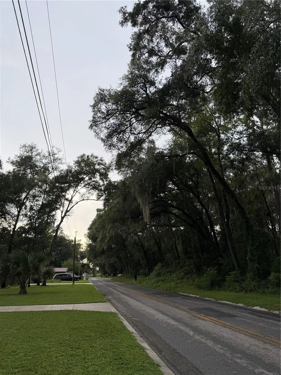 6033 E DELL LANE Inverness, FL 34452
