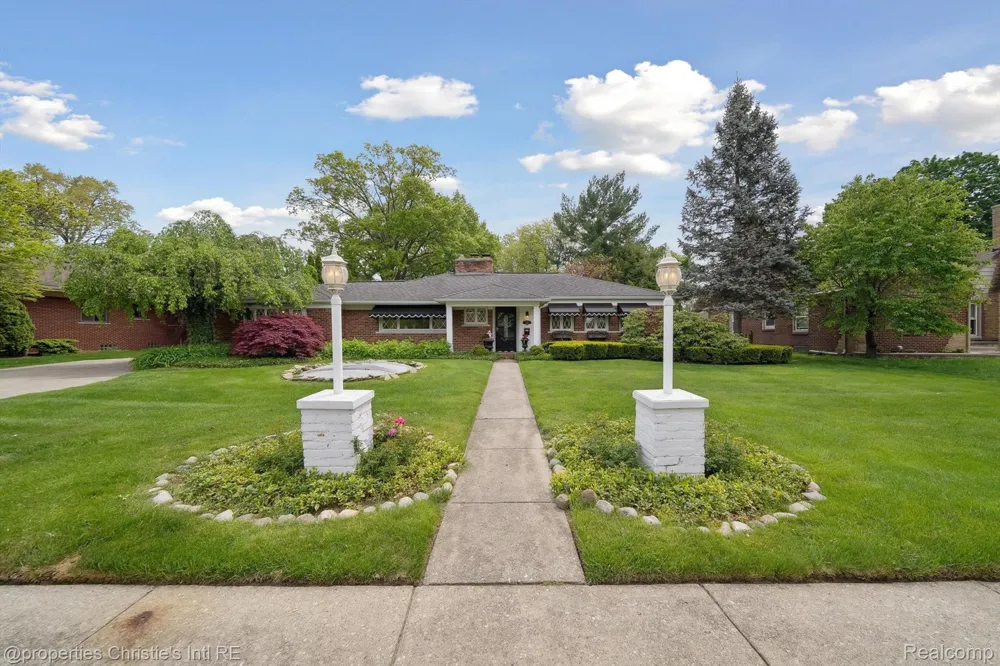 511 S GULLEY ROAD Dearborn City, MI 48124