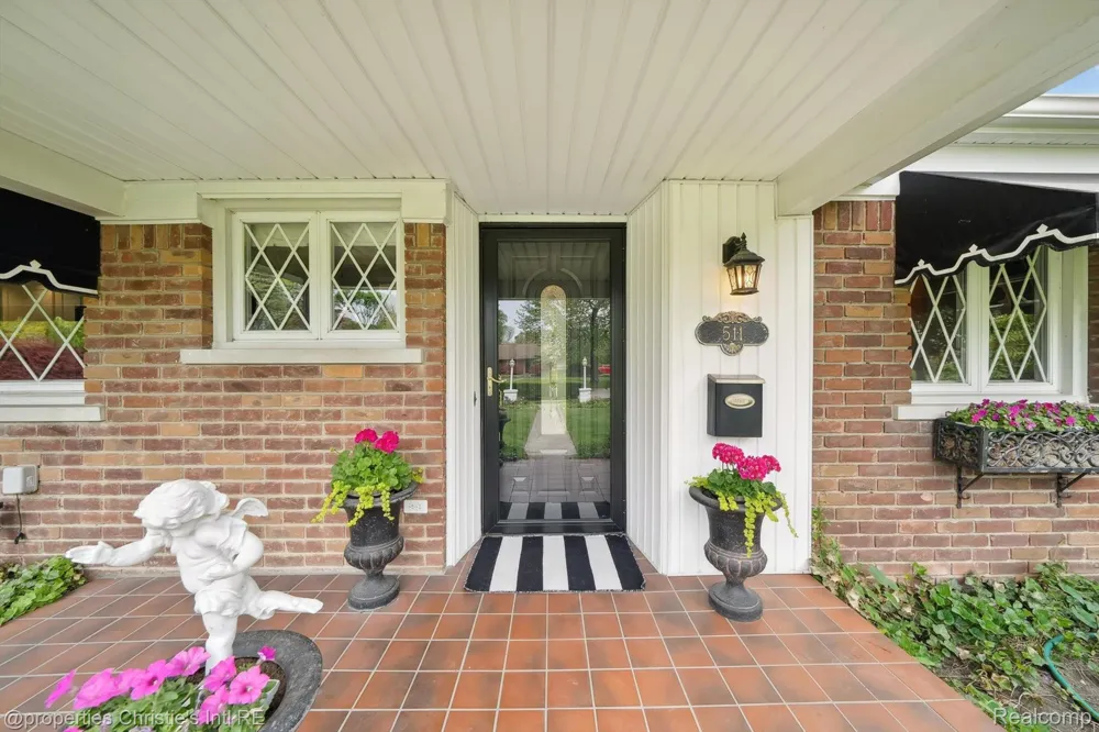 511 S GULLEY ROAD Dearborn City, MI 48124
